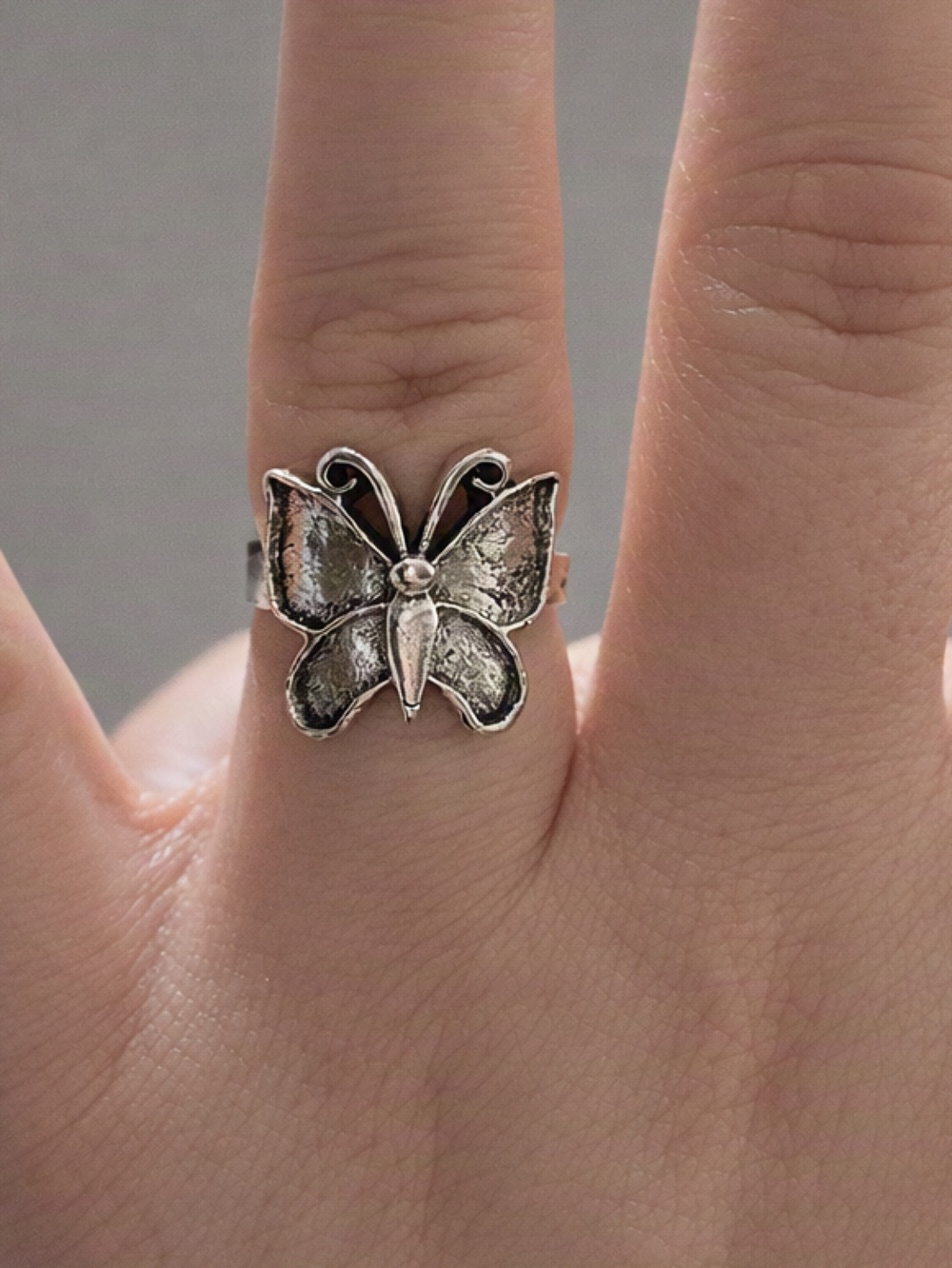 5/$25 Silver Butterfly Ring - Silver Butterfly Statement Ring Size 8